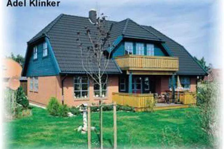 Einfamilienhaus mit Klinkerfassade, Satteldach und 180 Quadratmetern