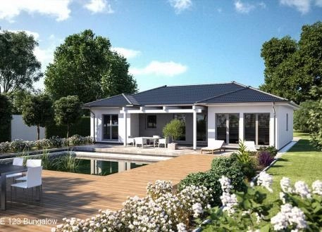Bungalow - U-Form mit zwei Erkern - Walmdach - schlüsselfertig