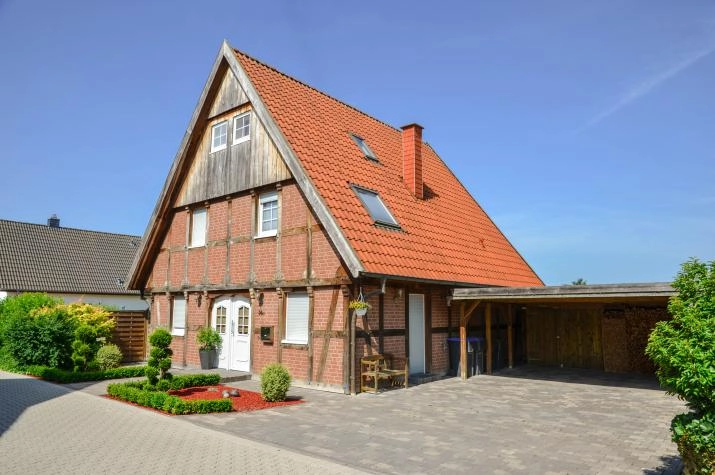 Haus Melle — DEUTSCHE LANDHAUS KLASSIKER GmbH