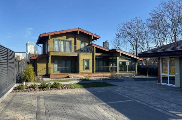 Holzhaus 