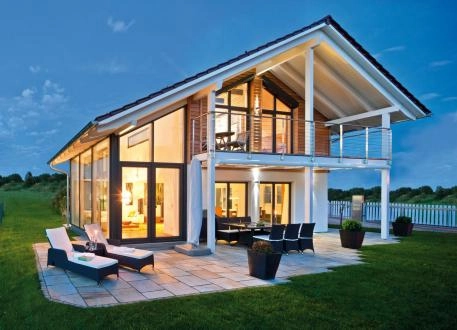 Luxushaus Seehausen - Wintergarten, überdachte Terrasse und Balkon