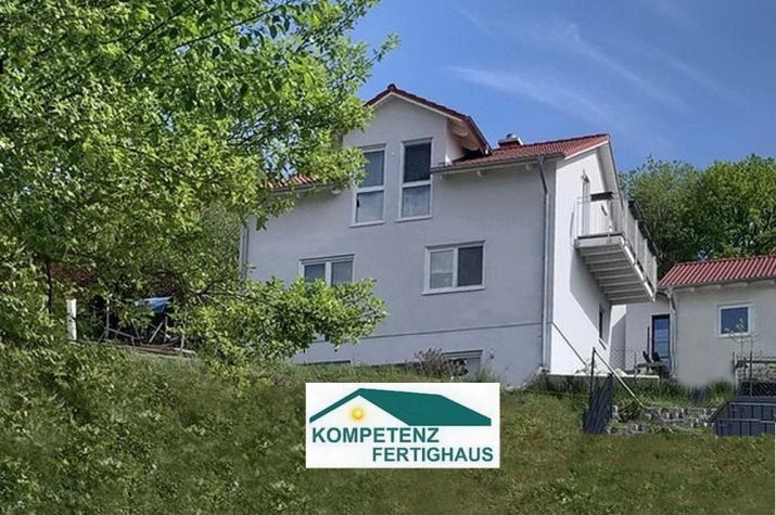 Zweifamilienhaus, mit Satteldach mit Dachgaube, 126 m² Wohnfläche