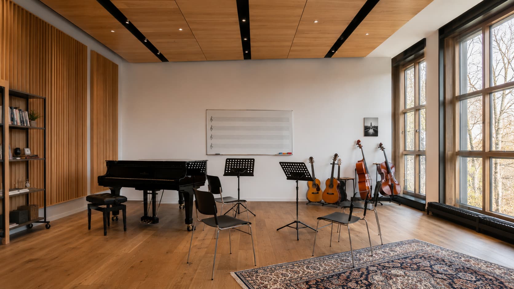 Holz Akustikpaneele in einer Musikschule